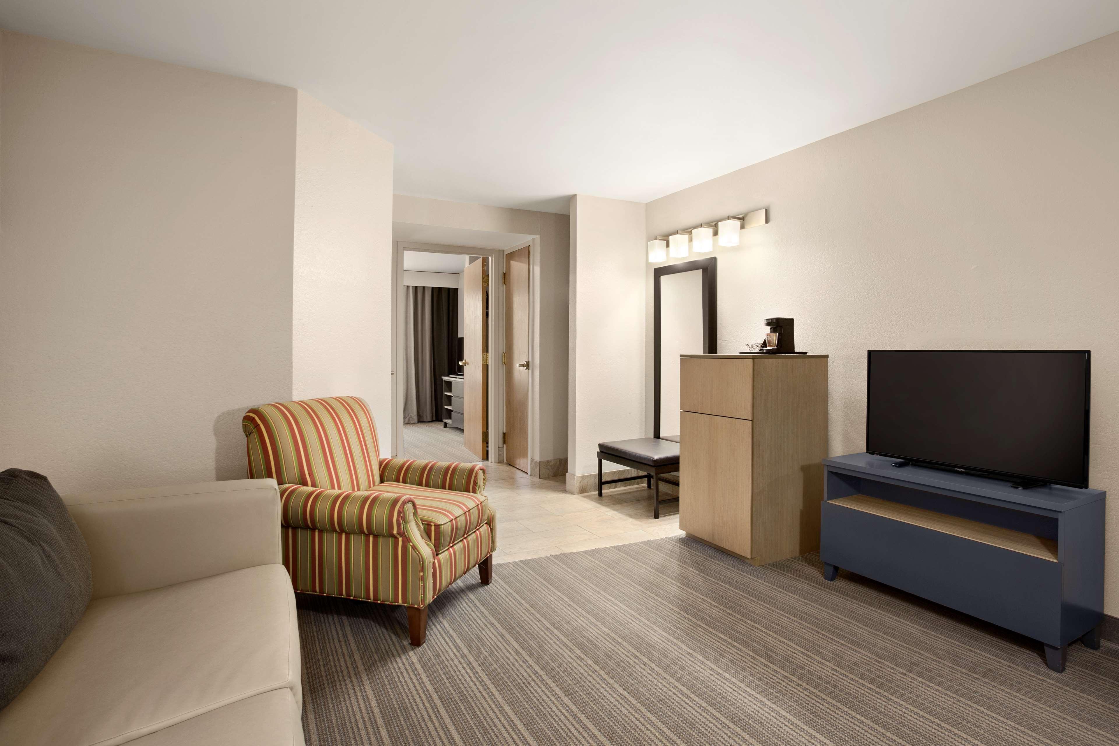 Howard Johnson By Wyndham เมอร์ฟรีสโบโร ภายนอก รูปภาพ